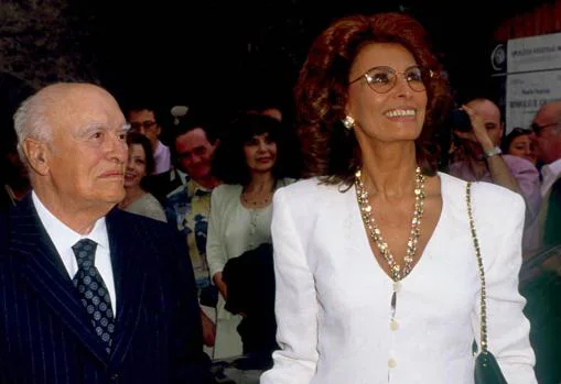 Carlo Ponti y su segunda mujer, Sophia Loren