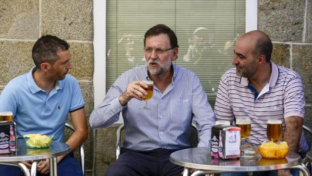 Otro verano de Rajoy en el «pueblo»