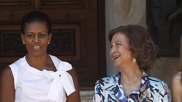 Michelle Obama almuerza con Doña Sofía en Mallorca