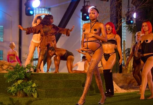 Desfile de Savage x Fenty, la línea de lencería de Rihanna