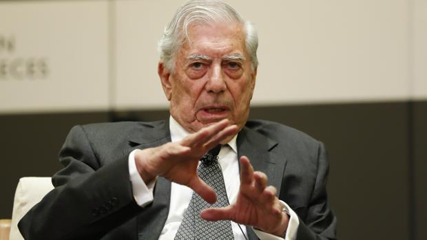 Vargas Llosa espera que el «trámite administrativo» con Hacienda se resuelva «de forma favorable»