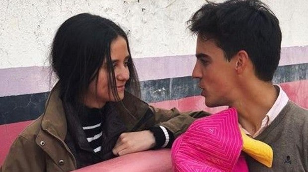 El beso que confirma la relación de Victoria Federica de Marichalar con un torero