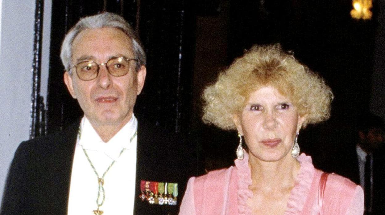La duquesa de Alba y su segundo marido, Jesús Aguirre