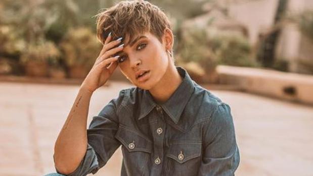 Laura Escanes ataca sin piedad a Carla Barber por los retoques estéticos de las influencers