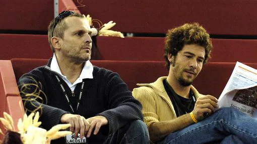 Miguel Bosé y Nacho Palau durante el Master Series Madrid 2004