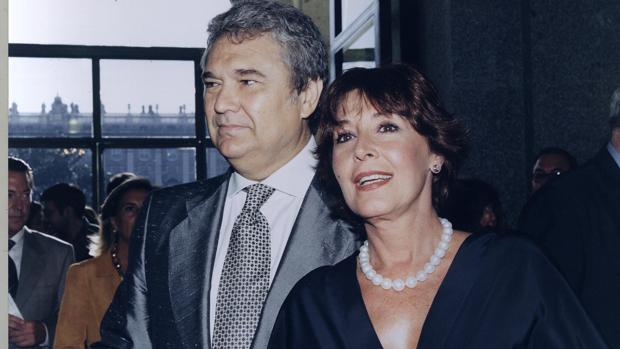 El malogrado amor de Concha Velasco: las infidelidades y los problemas con el juego de Paco Marsó