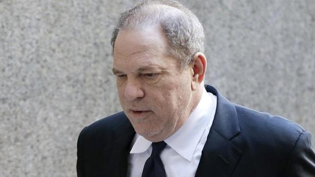 Admiten a trámite una demanda por tráfico humano contra Harvey Weinstein