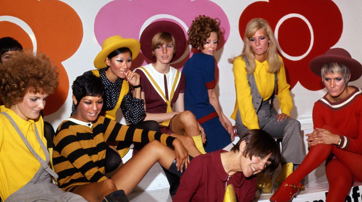 Modelos con prendas de Mary Quant