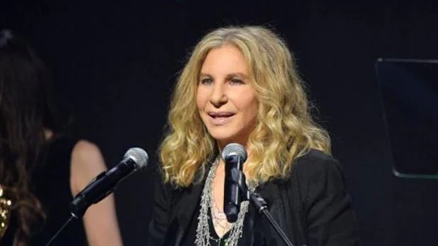 Barbara Streisand, arrepentida tras defender los supuestos abusos sexuales de Michael Jackson