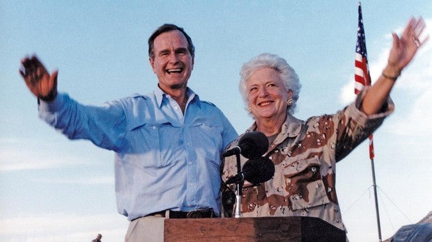 Barbara Bush, en sus memorias: «Nunca fui lo suficientemente valiente, ni para suicidarme»