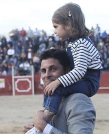Francisco Rivera vuelve a sembrar la polémica con una foto de su hija dentro de los ruedos