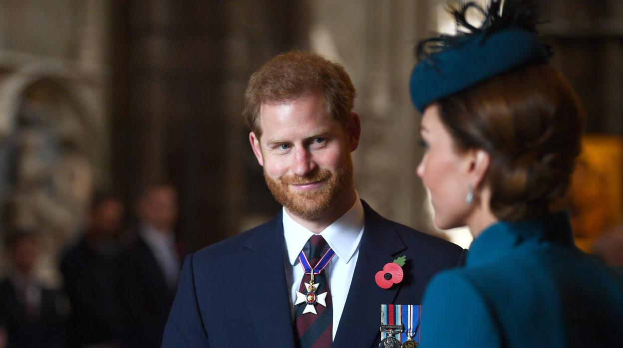 El Príncipe Harry, con su cuñada Catalina de Cambridge el pasado jueves