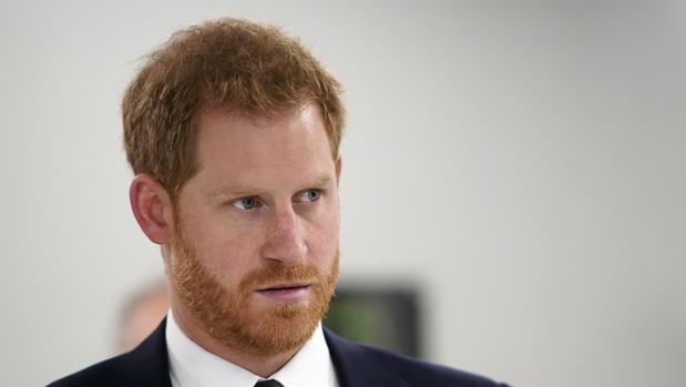 El Príncipe Harry, obligado a separarse de Meghan y su hijo por motivos de agenda