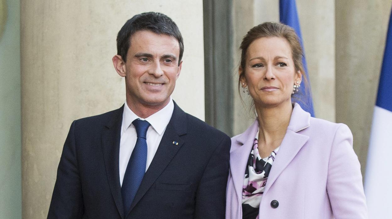 Valls junto a su segunda mujer, Anne Gravoin