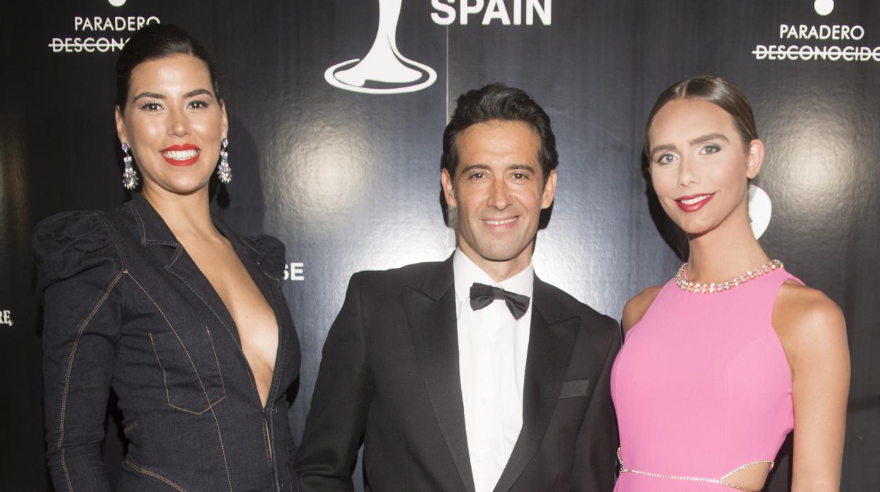 Sofía del Prado, Jorge Díez y Ángela Ponce, en la presentación de Miss Universe