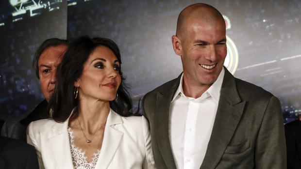 Zidane, de turismo en Bilbao el día de la boda de Sergio Ramos y Pilar Rubio