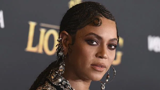 El polémico estilismo transparente de Beyoncé y su hija para acudir a un estreno