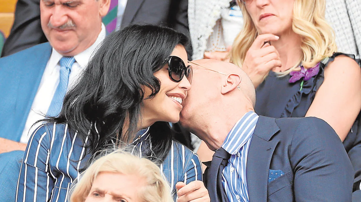 Jeff Bezos y Lauren Sanchez, en la grada de Wimbledon