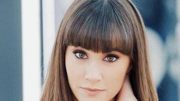 El «look» de infarto de Aitana para el estreno de la segunda temporada de «Élite»