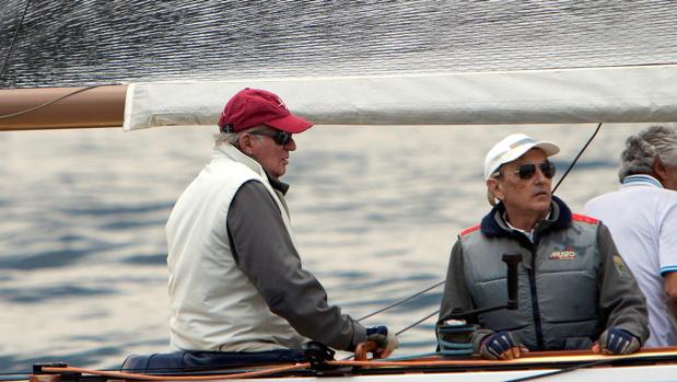 Don Juan Carlos reaparecerá el viernes en Sanxenxo tras su operación de corazón