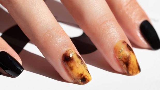 Uñas carey, la tendencia en manicura perfecta para el otoño