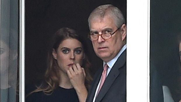 Beatriz de York, destrozada por el escándalo sexual de su padre: «Llora todos los días»