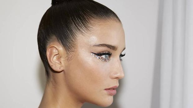 Los maquillajes de las famosas que te inspirarán para tus «looks» navideños