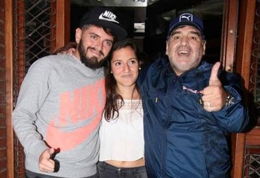 Jana en 2014 junto a su padre y su hermano Diego Jr.