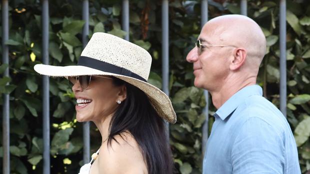 Jeff Bezos y Lauren Sánchez, la infidelidad del año que acabará en boda