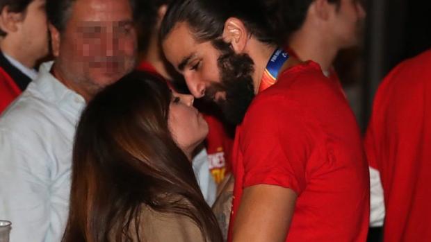 Ricky Rubio anuncia el nacimiento de su primer hijo