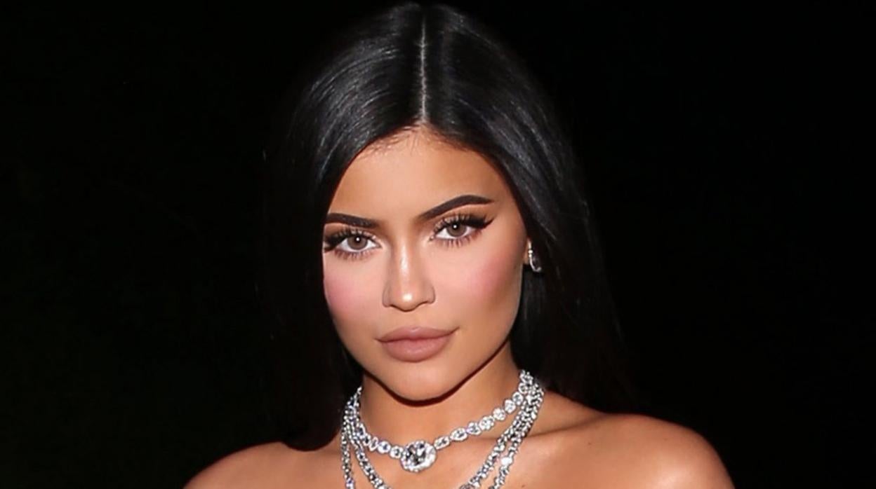 Un reputado médico reclama la ayuda de Kylie Jenner para frenar el coronavirus