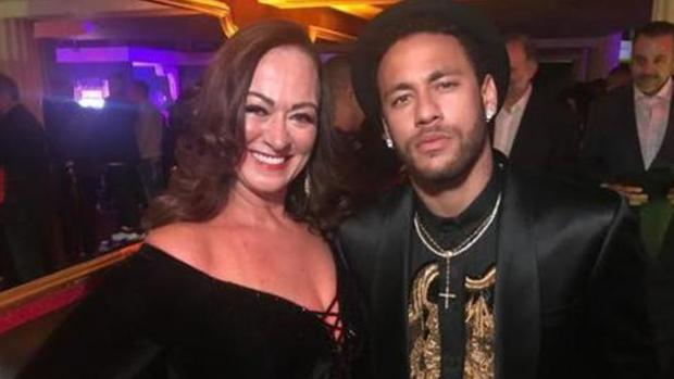 La madre de Neymar se apasiona por un modelo brasileño 30 años menor que ella