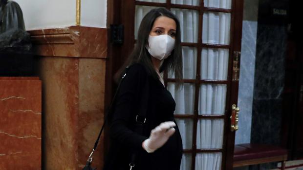 Inés Arrimadas, a pocos días de dar a luz: así afronta el confinamiento