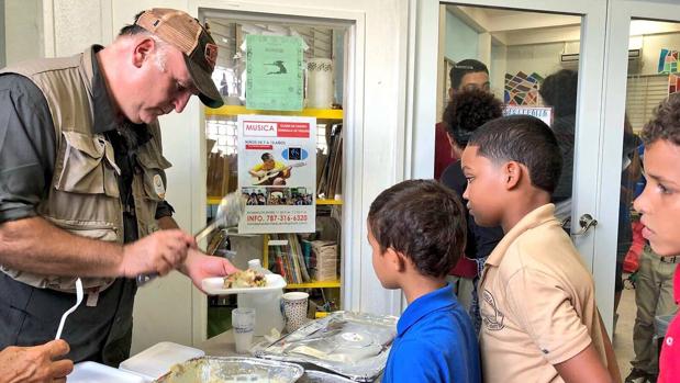 La ONG del chef José Andrés entrega su comida un millón en España