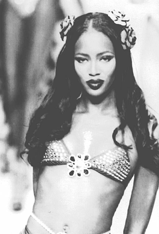 Naomi Campbell cumple 50 años: amores, caprichos, polémicas y una carrera de éxito