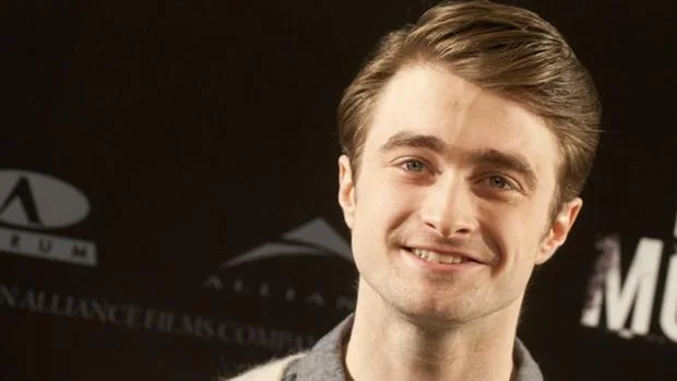 El actor de Harry Potter se enfrenta a su creadora por sus declaraciones sobre los trans