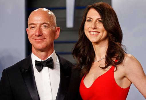 Jeff y MacKenzie Bezos en enero de 2019