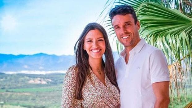 Roberto Bautista y Ana Bodí dan la bienvenida a su primer hijo