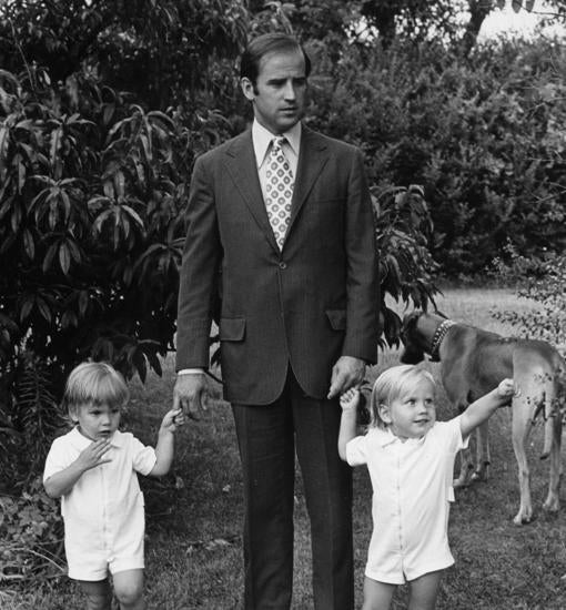 Biden junto a sus hijos