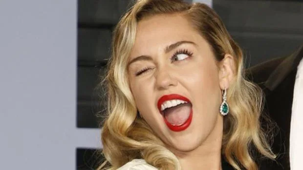 Miley Cyrus asegura que tuvo un encuentro con un OVNI