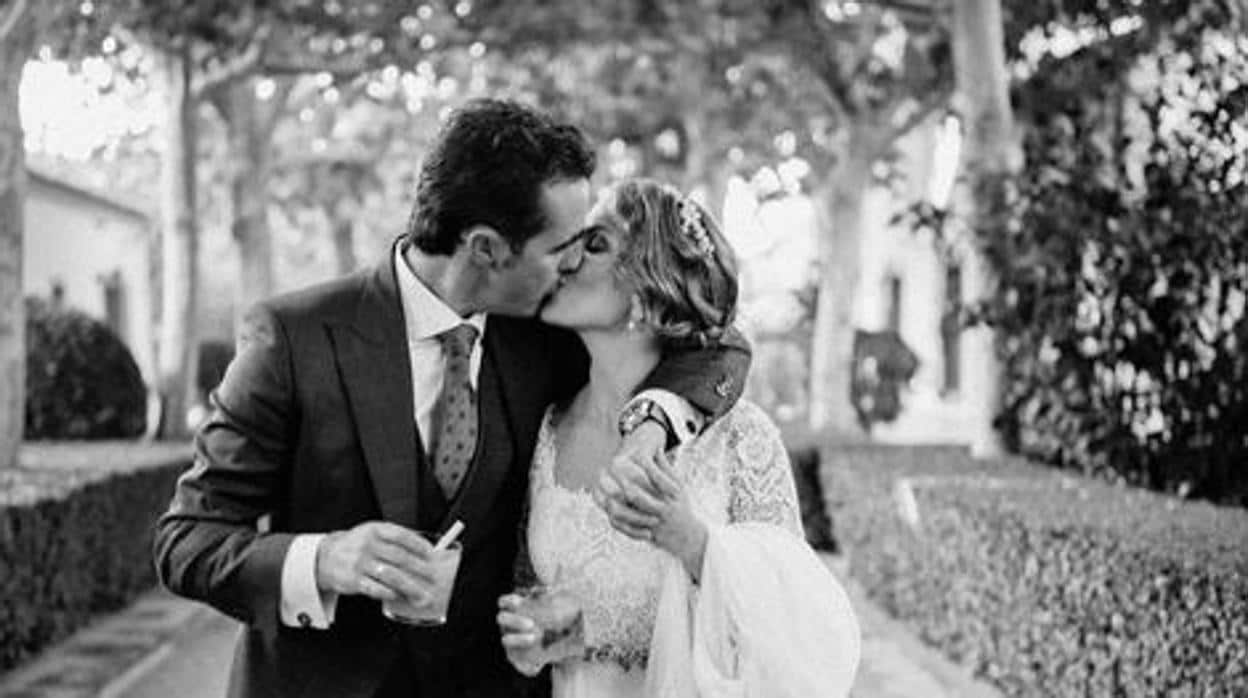 El torero «El Fandi» publica la primera foto de su boda con Yolanda, hija de Paco Ojeda