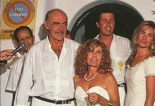 El actor y su mujer en su casa de Marbella