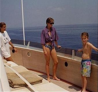 Diana de Gales junto su hijo Guillermo y su amiga Rosario Nadal