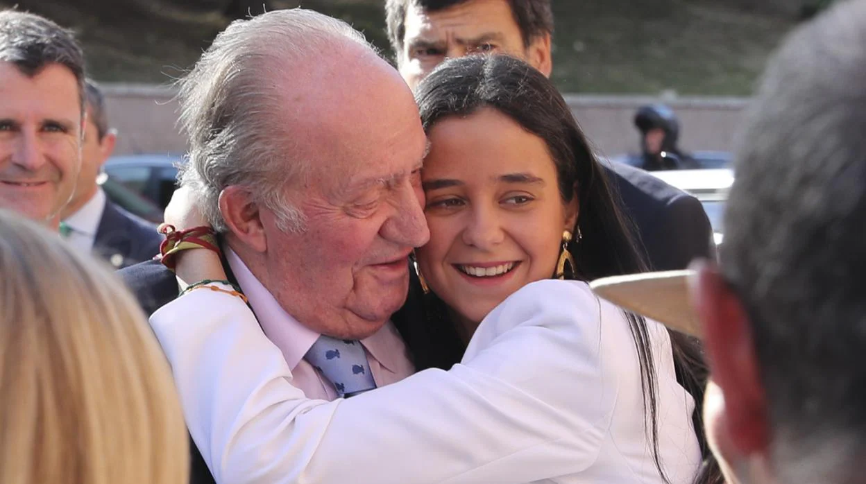 Victoria Federica junto a su abuelo, el Rey Juan Carlos