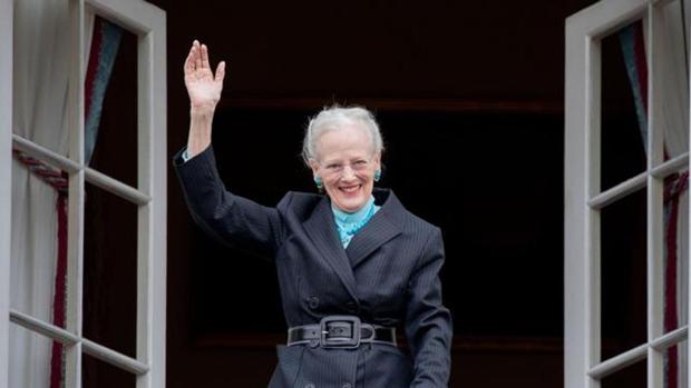 La Reina Margarita de Dinamarca, primera royal en vacunarse