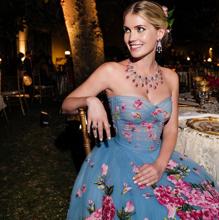 Lady Kitty Spencer con diseño de Dolce & Gabbana