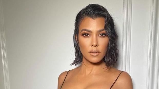 Así es el blunt bob de Kourtney Kardashian, el corte de pelo más fácil de peinar