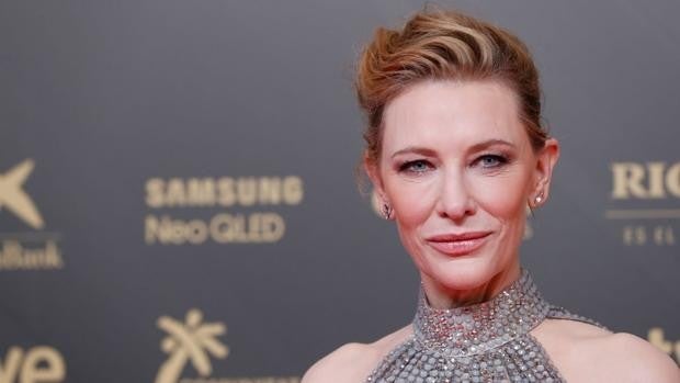 Cate Blanchett hace historia y brilla con luz propia en los Goya