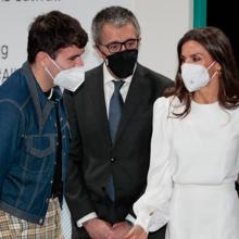 Doña Letizia junto al diseñador Palomo Spain