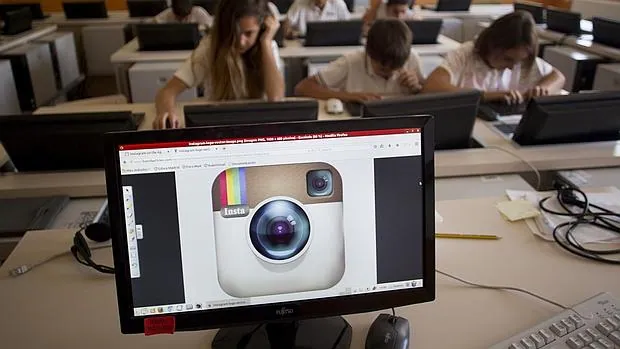 Sala de Informática del colegio Gaudem, de Madrid, donde los alumnos aprenden las claves para conservar su privacidad y más seguridad en el uso de internet